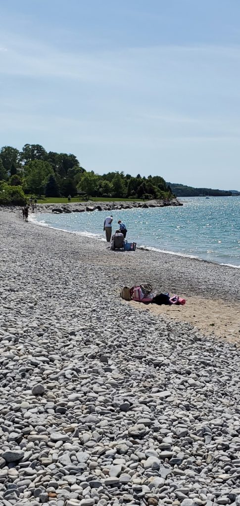 MICHIGAN LIGHTHOUSE SERIES - EXPLORE PETOSKEY BREAKWALL 