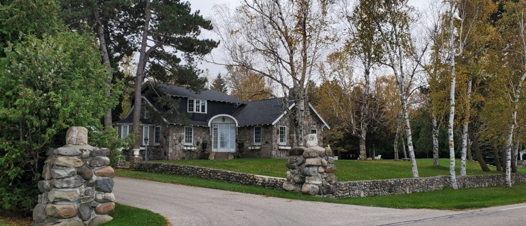 EXPLORE EARL YOUNG'S MUSHROOM HOUSES IN CHARLEVOIX, MICHIGAN