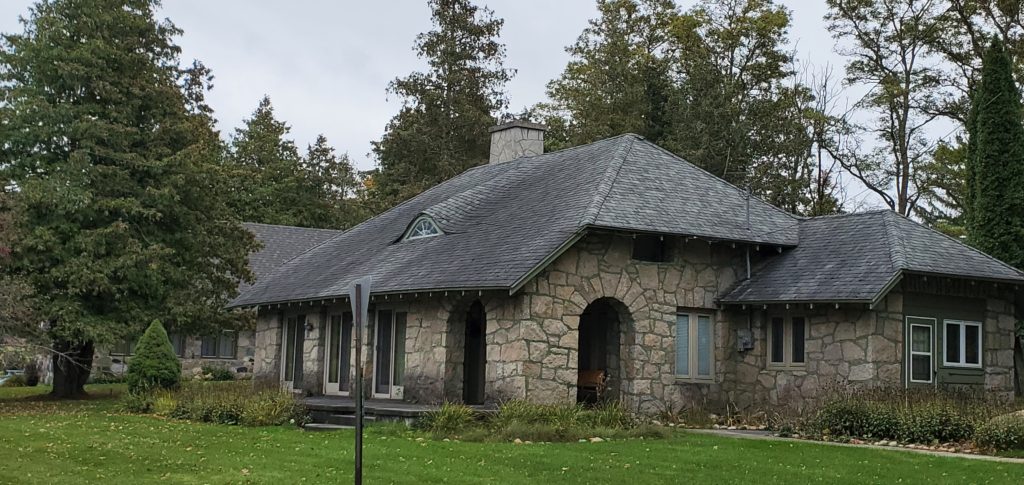 EXPLORE EARL YOUNG'S MUSHROOM HOUSES IN CHARLEVOIX, MICHIGAN