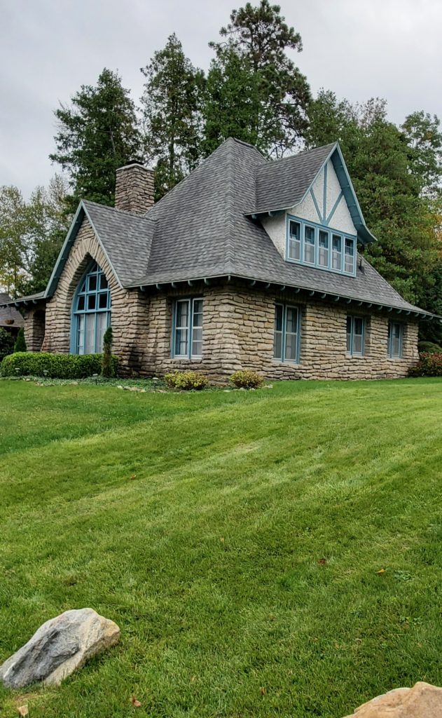 EXPLORE EARL YOUNG'S MUSHROOM HOUSES IN CHARLEVOIX, MICHIGAN