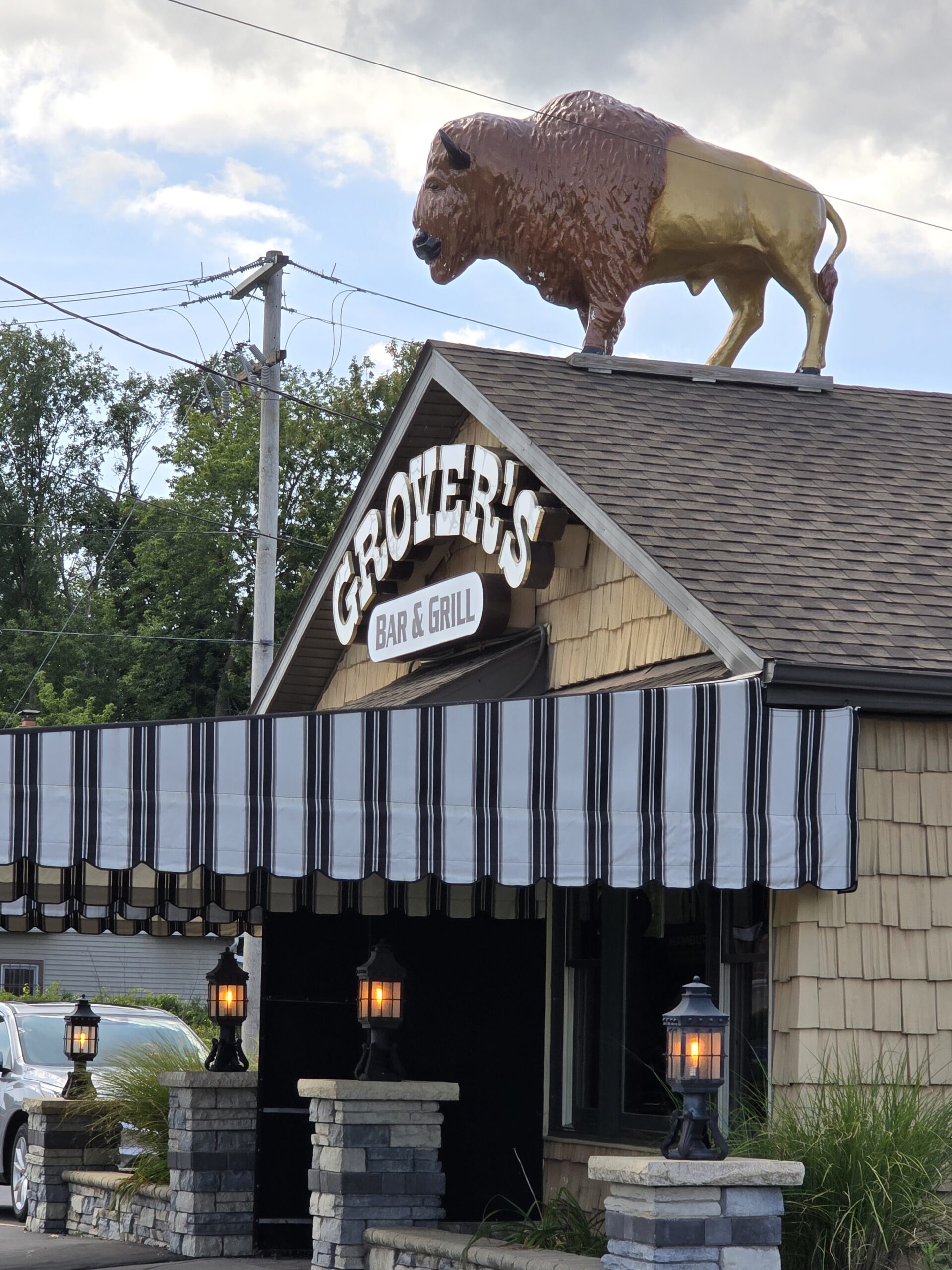 Grover's Bar & Grill